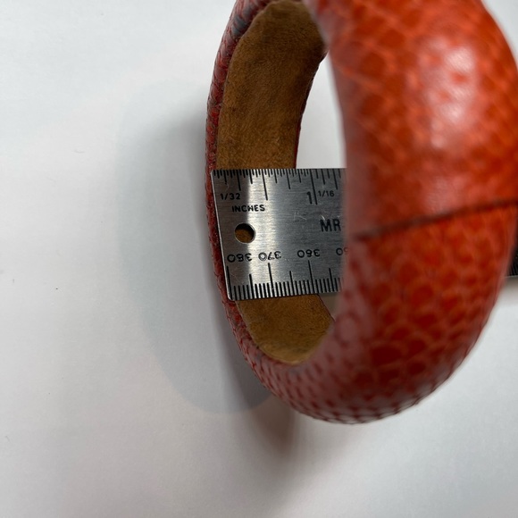 Vintage Retro bangle. Snakeskin leather look, made in India. - Picture 3 of 5